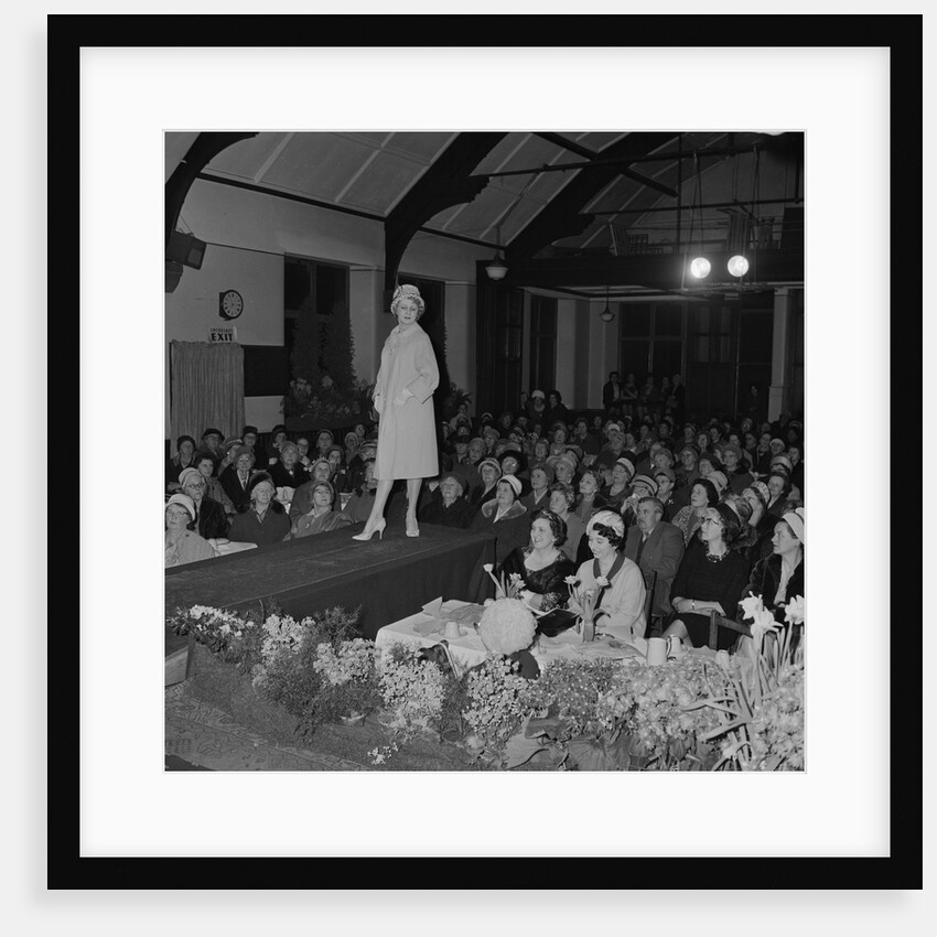 Mannequins Parade, Victoria Street, Douglas by Manx Press Pictures