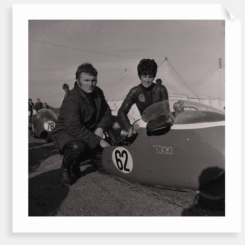 Norman Hanks and Rose Arnold, 750 cc TT sidecar (2nd place) by Manx Press Pictures