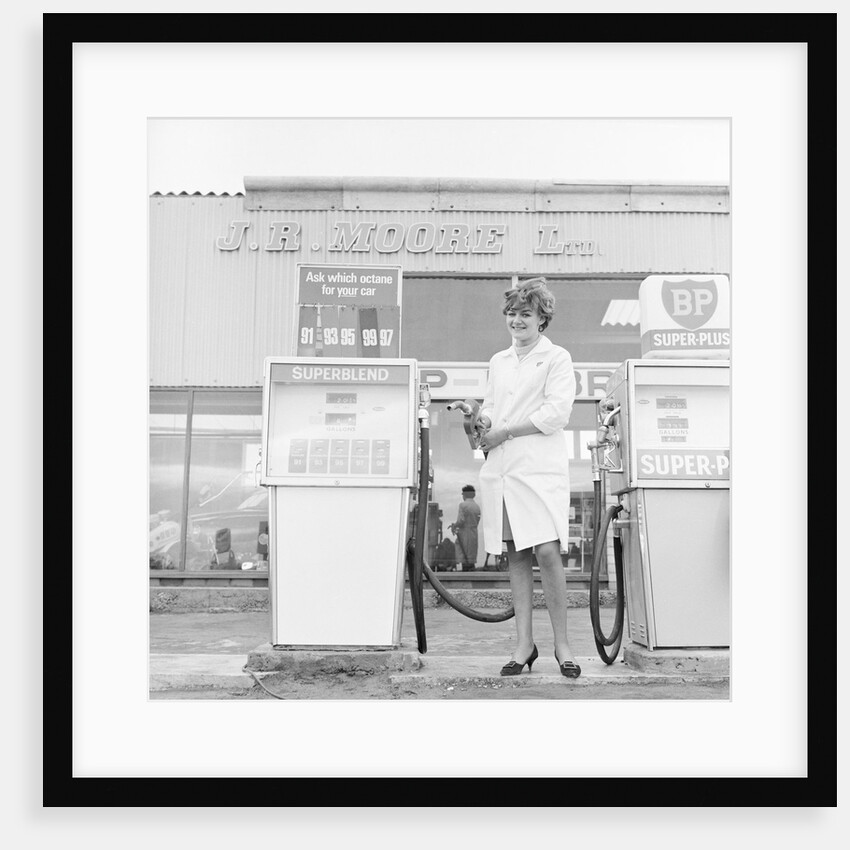 JR Moore new petrol pumps, Santon by Manx Press Pictures