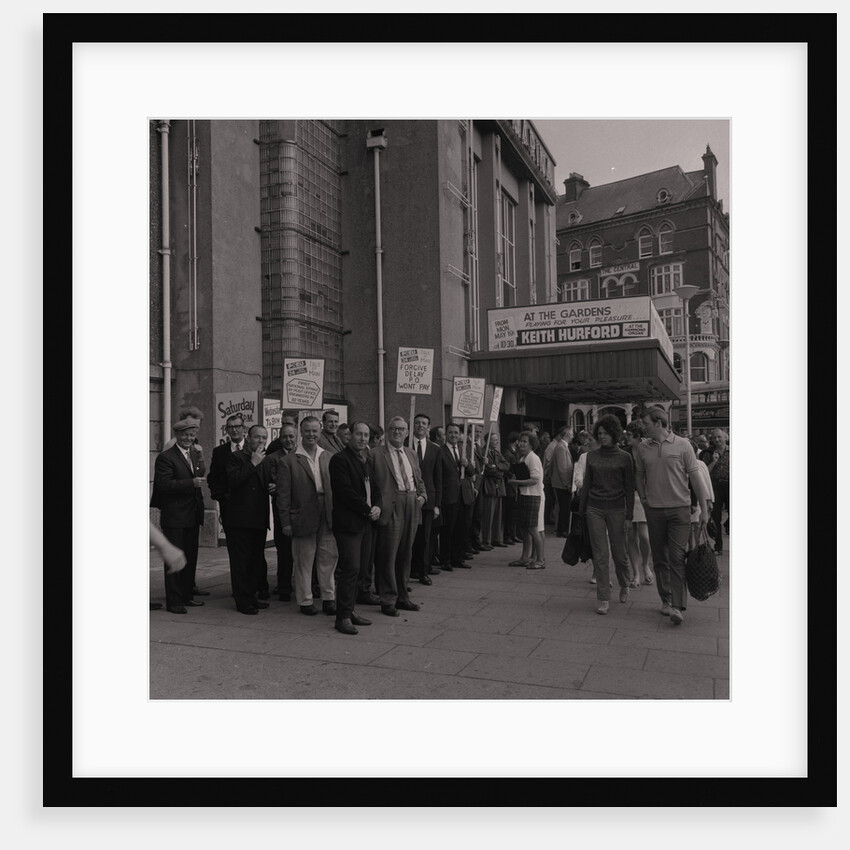 G.P.O. strike picket, Villa Marina by Manx Press Pictures