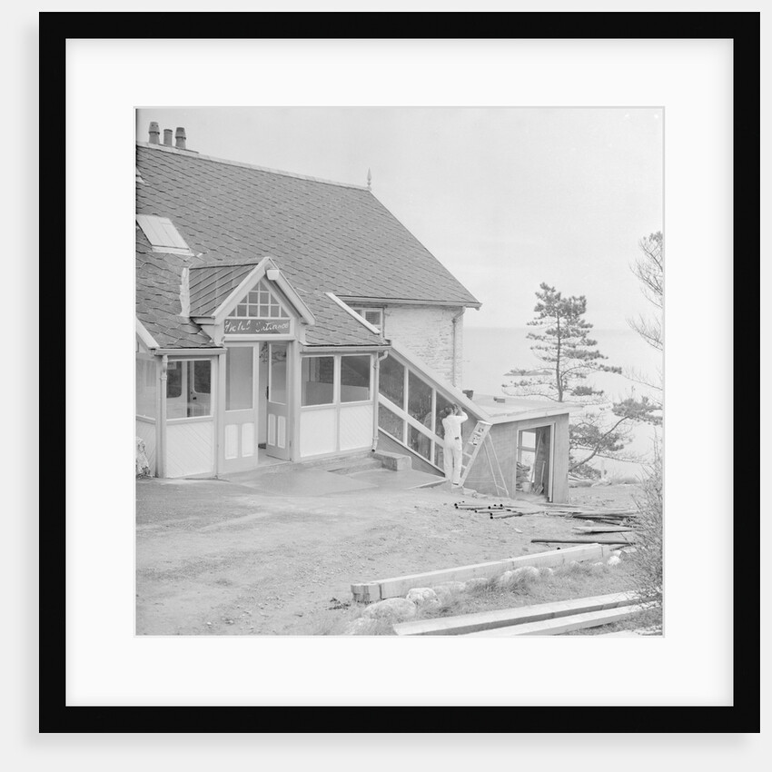 Perwick Bay Hotel by Manx Press Pictures