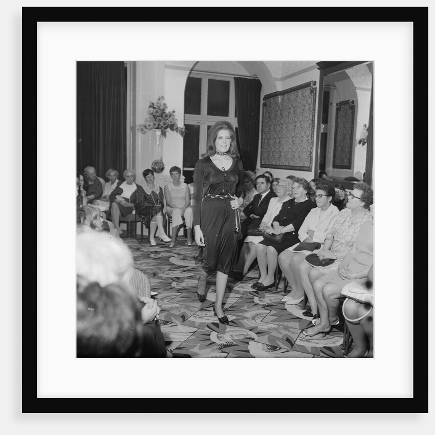 Fashion Show, Port Erin by Manx Press Pictures