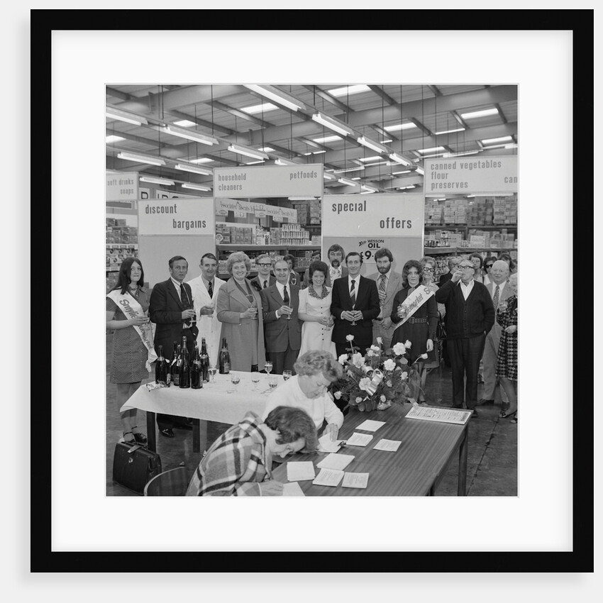 Smileys new store opening by Manx Press Pictures