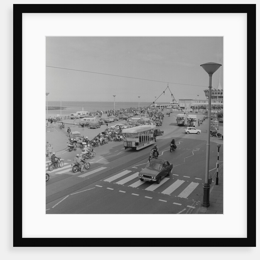 TT visitors leaving, Sea Terminal by Manx Press Pictures