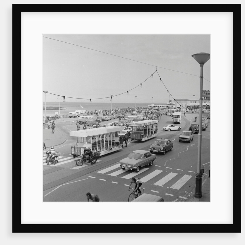TT visitors leaving, Sea Terminal by Manx Press Pictures