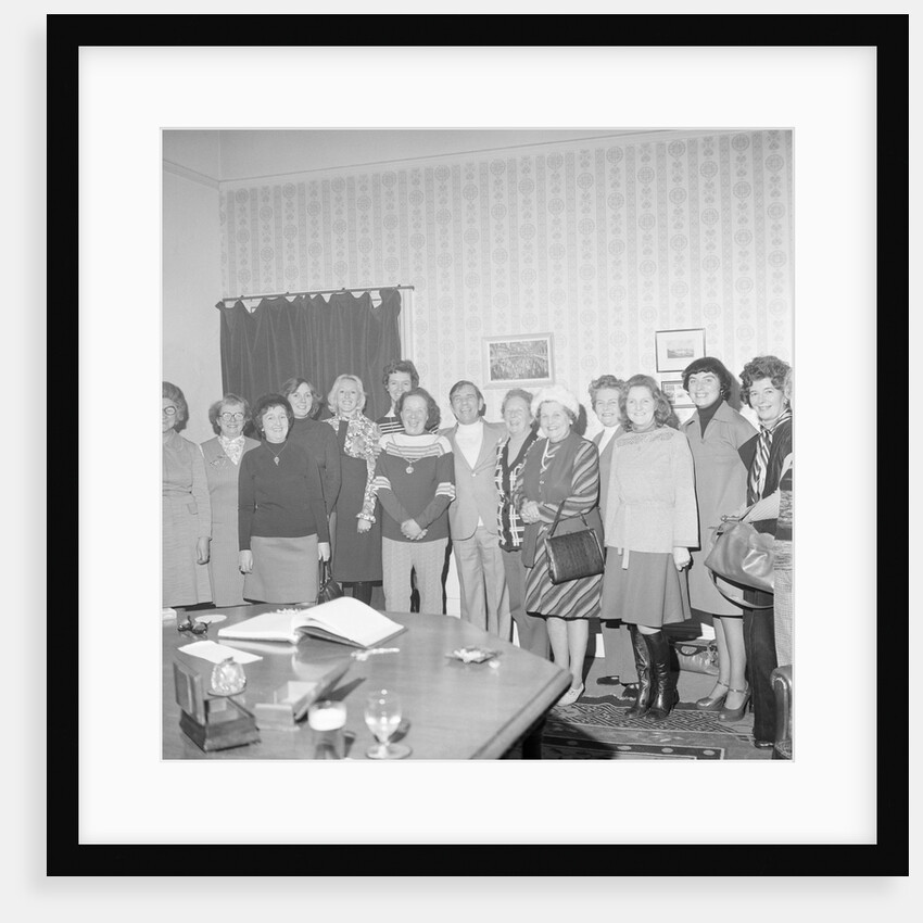 Norman Wisdom, Town Hall, Isle of Man by Manx Press Pictures