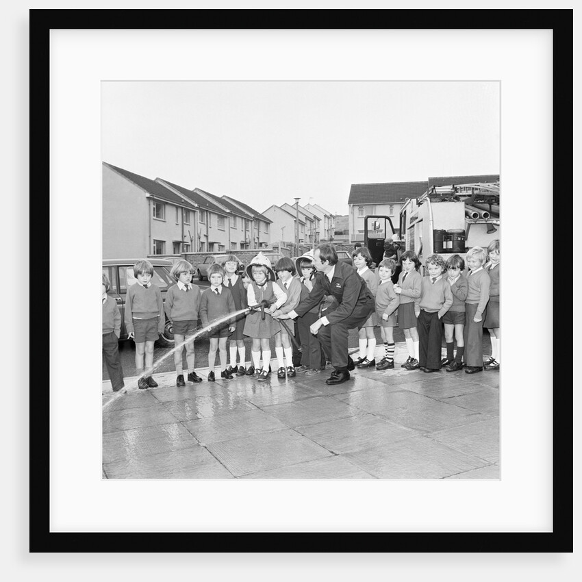Fire Service visit to Annagh Coar School by Manx Press Pictures