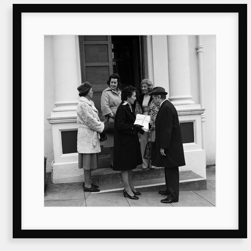 Birch petition given to Isle of Man Government Office by Manx Press Pictures