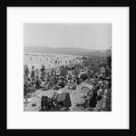 Holidaymakers on Douglas beach by Manx Press Pictures