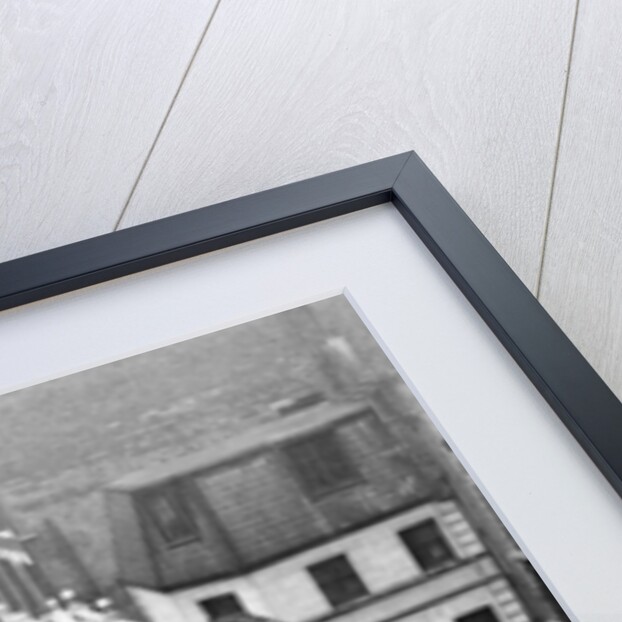 Petticoat Lane 1948 by George Greenwell