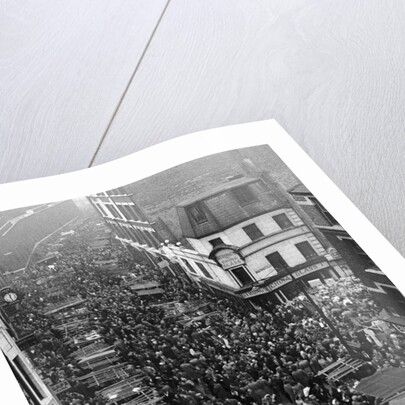 Petticoat Lane 1948 by George Greenwell