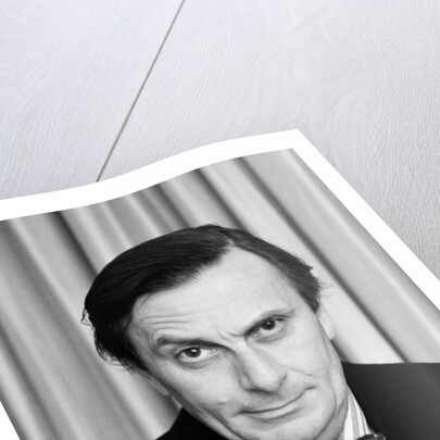 Barry Humphries by Carl Bruin