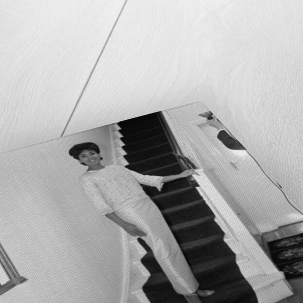 Shirley Bassey by Freddie Reed