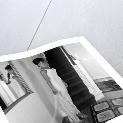 Shirley Bassey by Freddie Reed