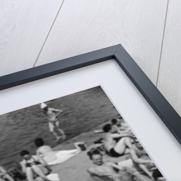 People sunbathing in a heatwave at the Serpentine Lido by Tommy Lea