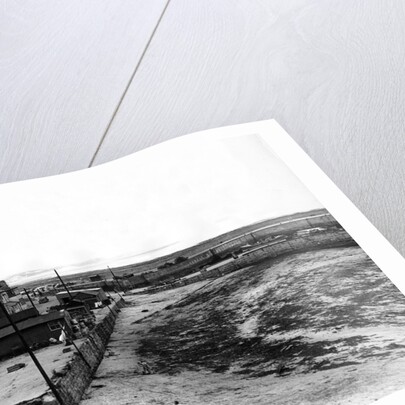 Far from the crowded beaches by NCJ / Kemsley