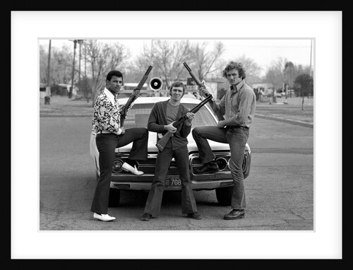 Muhammad Ali and Joe Bugner by Staff