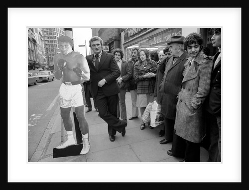 Joe Bugner with a life size cut out of Mohammad Ali by Staff