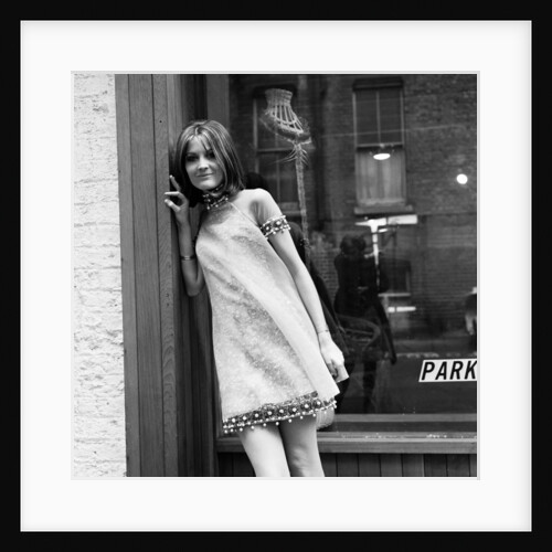 Sandie Shaw by Doreen Spooner