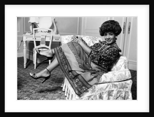 Shirley Bassey in Monte Carlo by Doreen Spooner