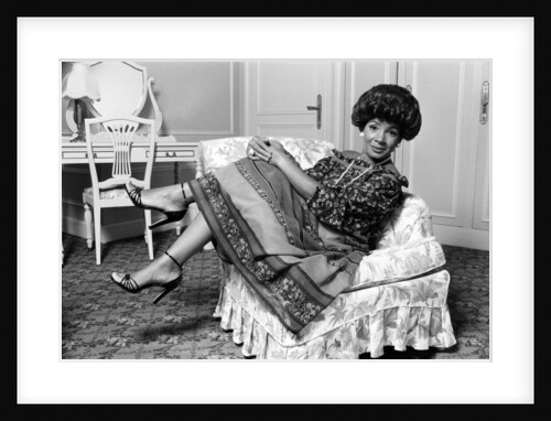 Shirley Bassey in Monte Carlo by Doreen Spooner