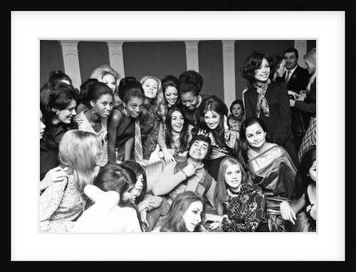 Engelbert Humperdinck 1970 by Kent Gavin