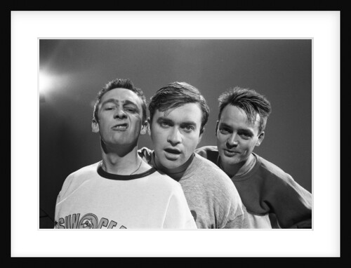 Loads A Money by Lennox Ken