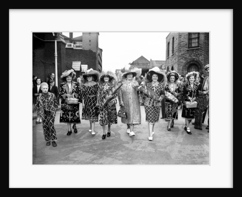 London 1954 by Tanner