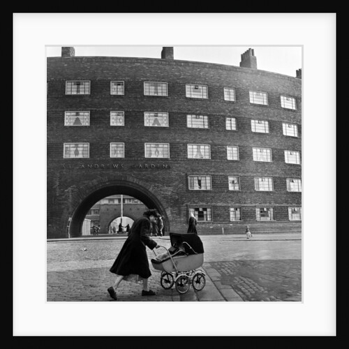 Liverpool 1954 by Bela Zola