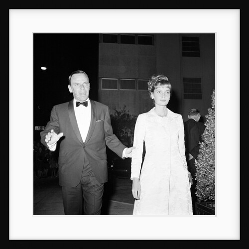 Frank Sinatra 1965 by Ron Burton