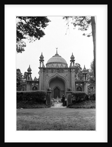 Woking Mosque by Staff