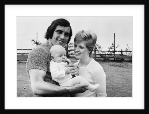 Peter Shilton and family 1973 by Bill Ellman