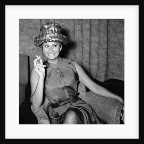 Sophia Loren 1961 by Daily Mirror