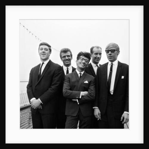 Freddie and the Dreamers 1963 by Bela Zola