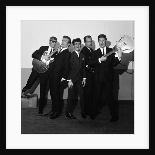 Freddie and the Dreamers 1963 by Bela Zola