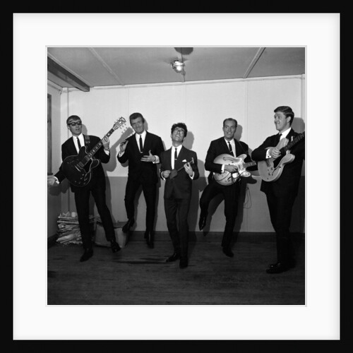 Freddie and the Dreamers 1963 by Bela Zola