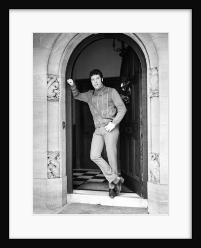 Tom Jones by Bela Zola