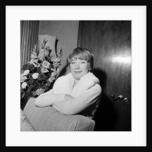 Shirley MacLaine by Bela Zola
