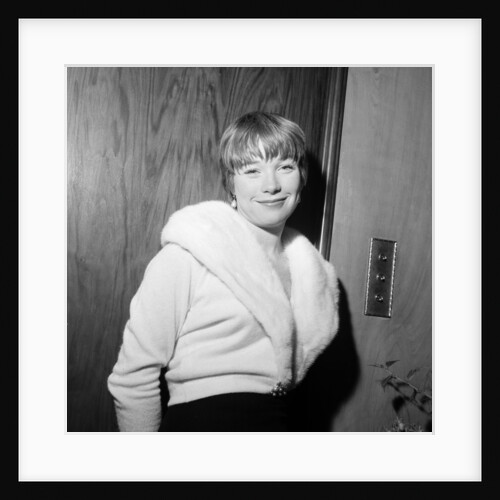 Shirley MacLaine by Bela Zola