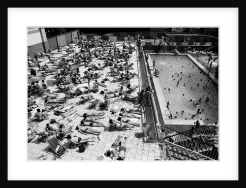 Oasis Lido, London, 1975 by Carl Bruin