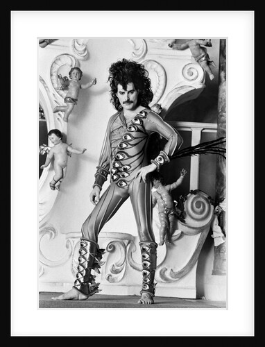 Queen making music video 1984 by Mike Maloney