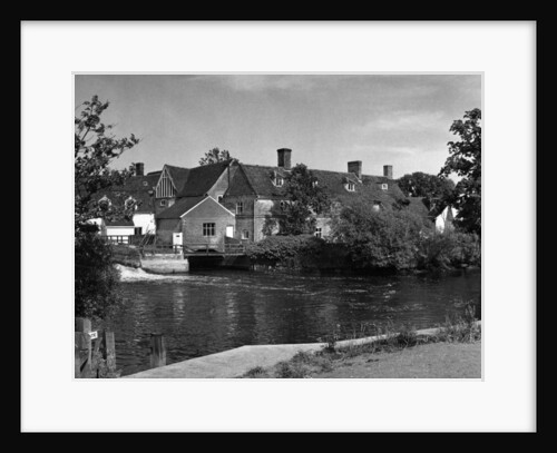 Suffolk county scene by Staff