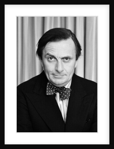 Barry Humphries by Carl Bruin