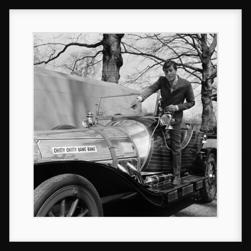 Battersea Easter Parade by Zola