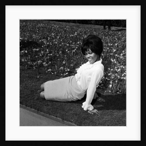 Dionne Warwick, 1965 by Eric Harlow