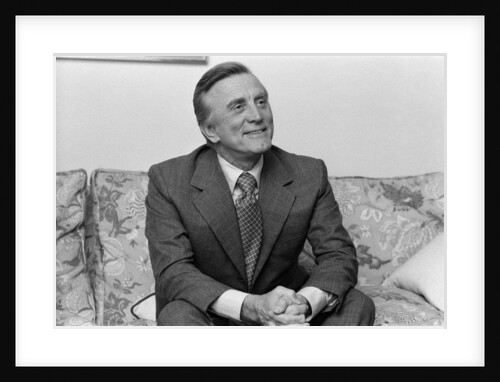 Kirk Douglas by Kent Gavin