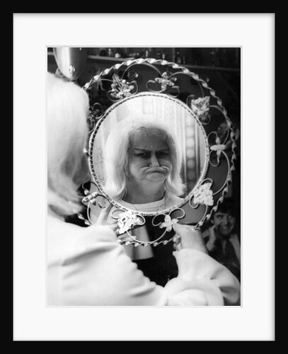 Gurning: Mum you're a scream. by Daily Mirror