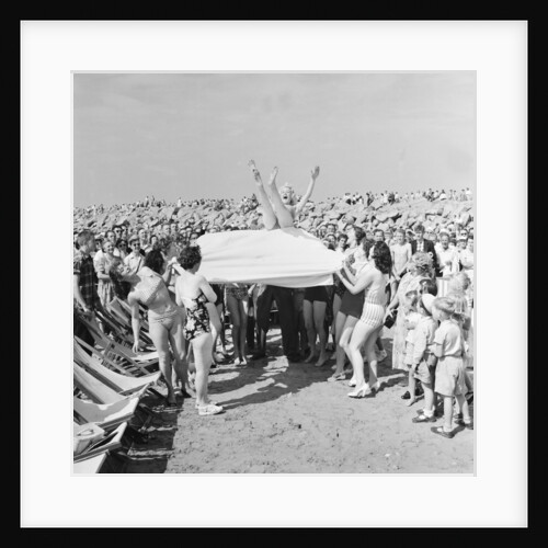 Sunday Pictorial 1957 Beach Party by Bill Turner