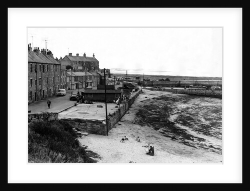 Far from the crowded beaches by NCJ / Kemsley