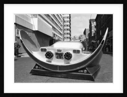 Jon Pertwee, Dr Who in the TV series by Anonymous